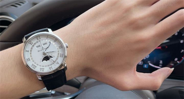 宝珀表盘生锈应该咋处理 宝珀表盘生锈应该咋处理