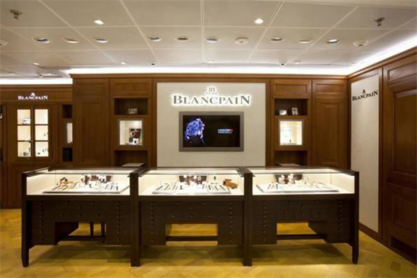 宝珀表耳掉了原因是啥